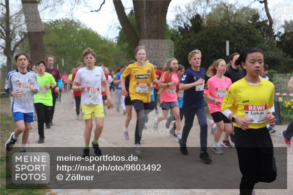 25.04.2026 - Das Zehntel Zöllner http://msf.ph/oto/9603492 25.04.2026 14:42:34 Laufen 15189 meine-sportfotos.de