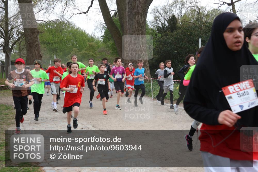 25.04.2026 - Das Zehntel Zöllner http://msf.ph/oto/9603944 25.04.2026 14:43:39 Laufen 17686 meine-sportfotos.de