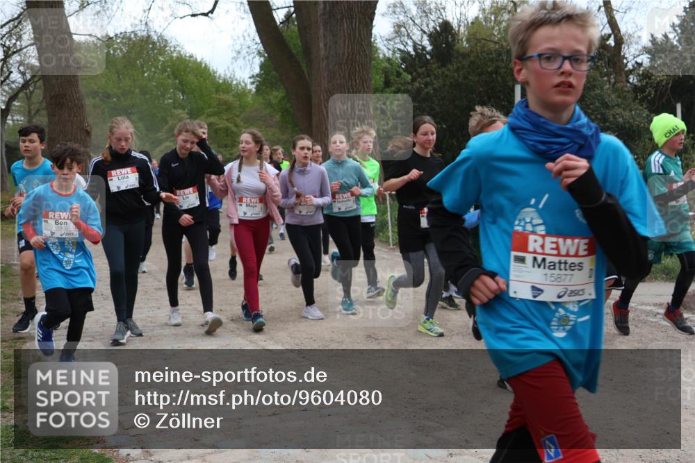 25.04.2026 - Das Zehntel Zöllner http://msf.ph/oto/9604080 25.04.2026 14:43:54 Laufen 15869, 15877, 2515 meine-sportfotos.de