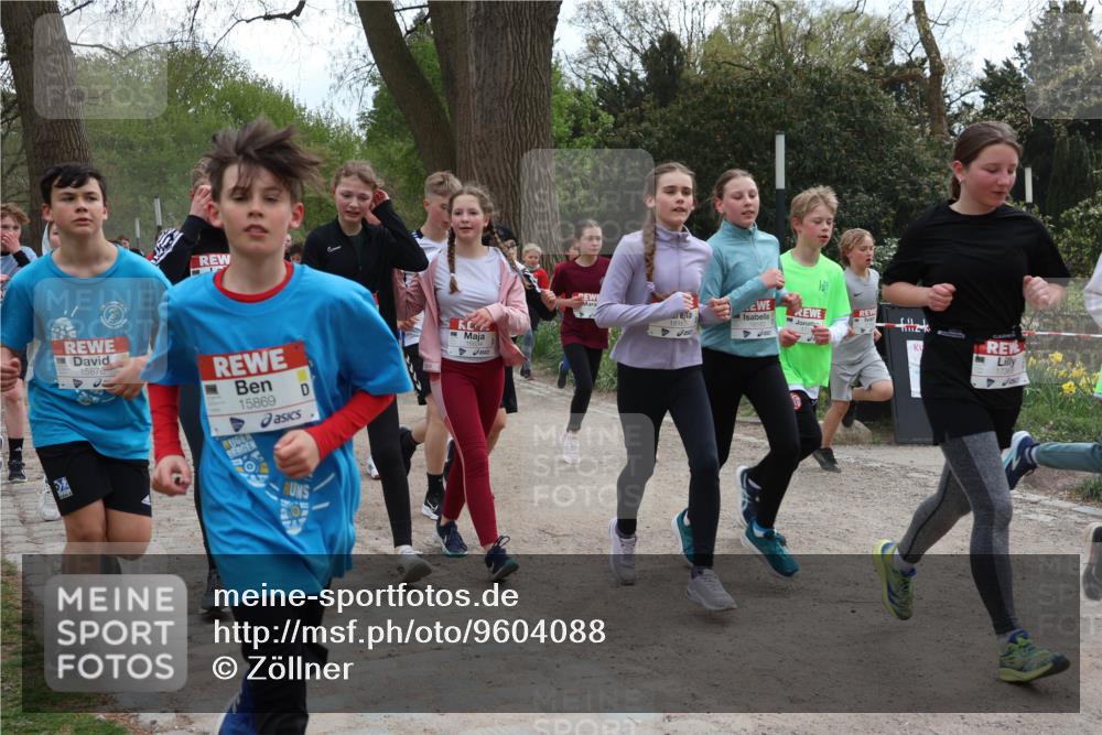 25.04.2026 - Das Zehntel Zöllner http://msf.ph/oto/9604088 25.04.2026 14:43:55 Laufen 15876, 15869, 18165 meine-sportfotos.de