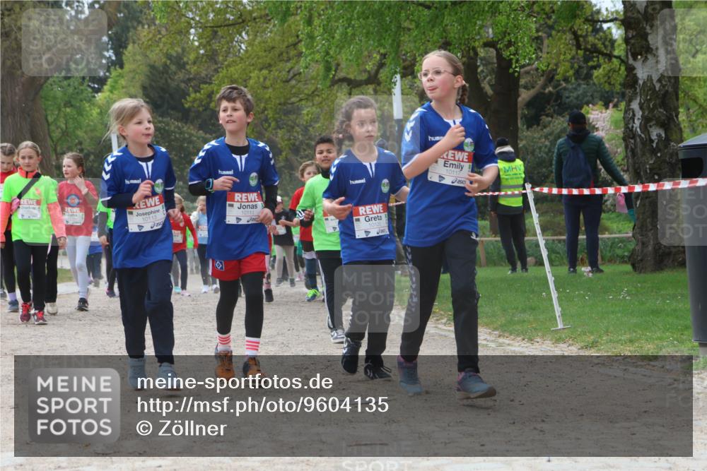 25.04.2026 - Das Zehntel Zöllner http://msf.ph/oto/9604135 25.04.2026 11:48:38 Laufen 10113, 10111, 10120, 10117 meine-sportfotos.de