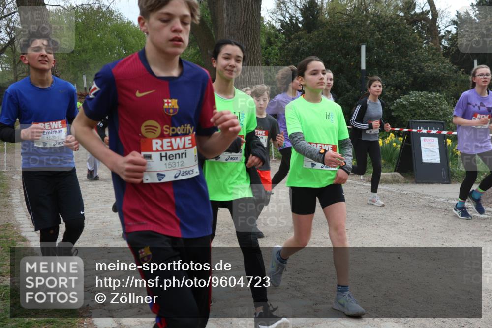 25.04.2026 - Das Zehntel Zöllner http://msf.ph/oto/9604723 25.04.2026 14:45:06 Laufen 15324, 15312 meine-sportfotos.de