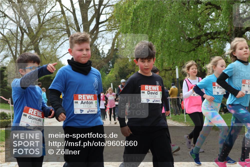 25.04.2026 - Das Zehntel Zöllner http://msf.ph/oto/9605660 25.04.2026 11:49:08 Laufen 11133, 11124, 11129, 12469, 12 meine-sportfotos.de