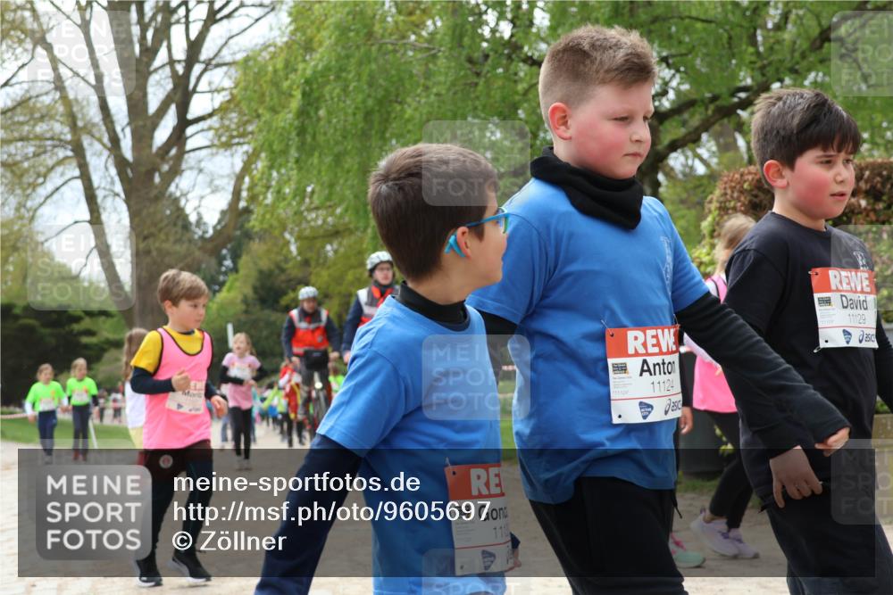 25.04.2026 - Das Zehntel Zöllner http://msf.ph/oto/9605697 25.04.2026 11:49:09 Laufen 111, 11124, 11129 meine-sportfotos.de