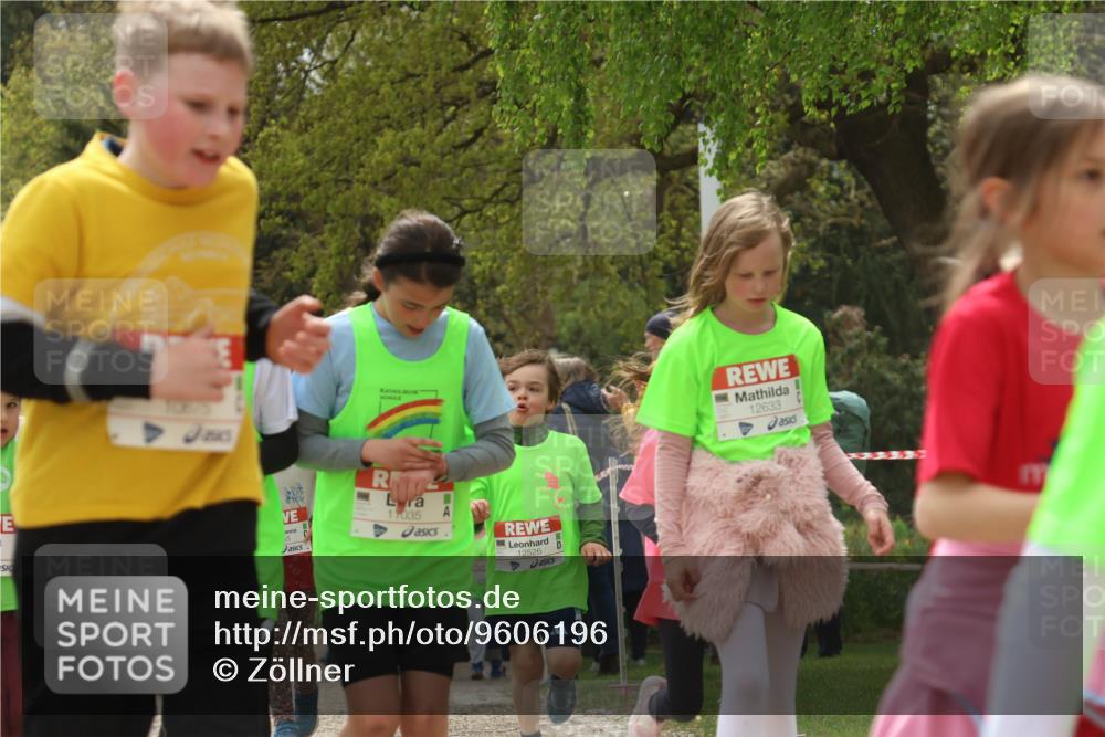 25.04.2026 - Das Zehntel Zöllner http://msf.ph/oto/9606196 25.04.2026 11:49:24 Laufen 2005, 11035, 12526, 12633 meine-sportfotos.de