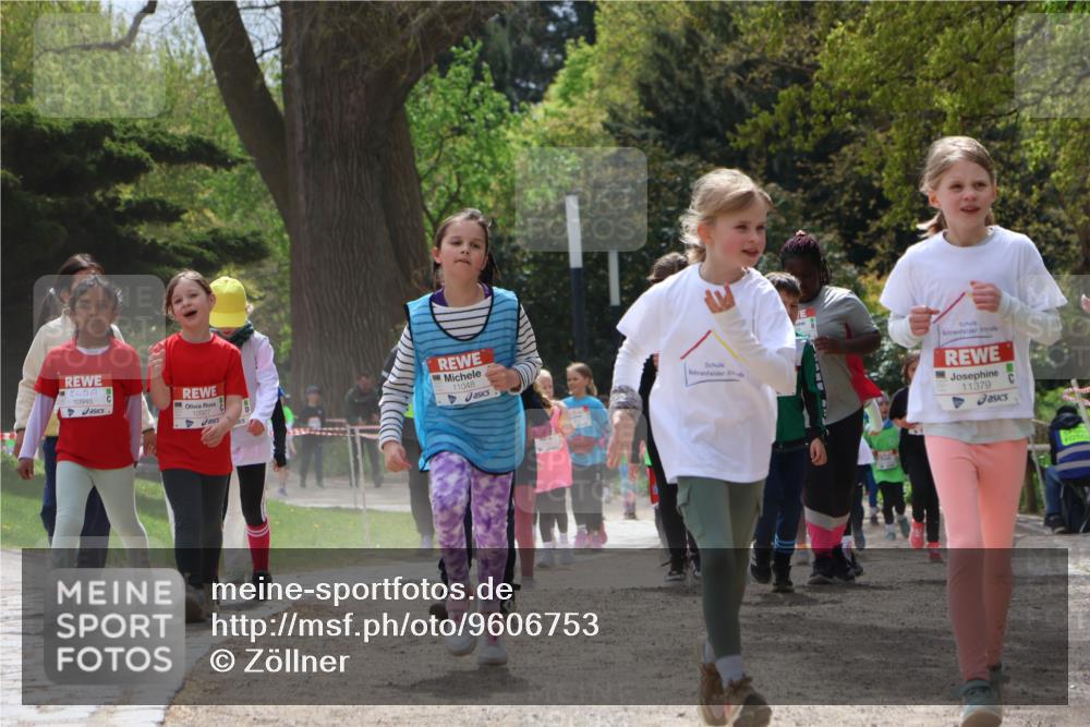 25.04.2026 - Das Zehntel Zöllner http://msf.ph/oto/9606753 25.04.2026 11:49:41 Laufen 10945, 10927, 11048, 11379 meine-sportfotos.de