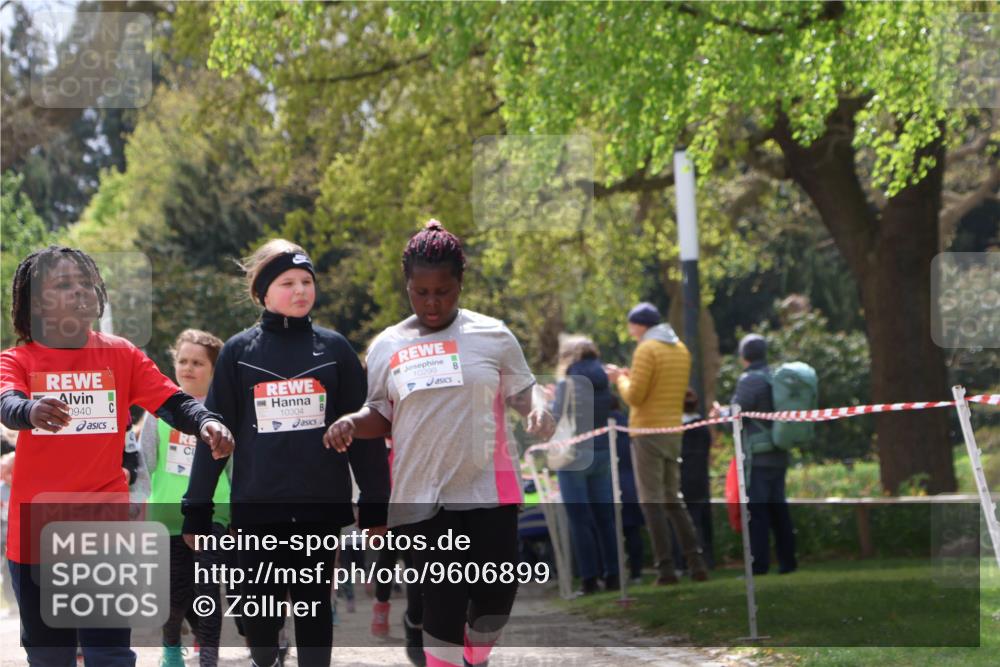 25.04.2026 - Das Zehntel Zöllner http://msf.ph/oto/9606899 25.04.2026 11:49:48 Laufen 0940, 10304, 10299 meine-sportfotos.de