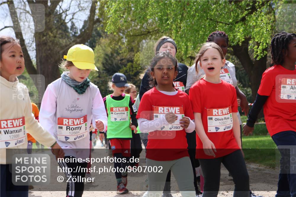 25.04.2026 - Das Zehntel Zöllner http://msf.ph/oto/9607002 25.04.2026 11:49:52 Laufen 99, 12886, 12884, 10737, 109, 10927 meine-sportfotos.de