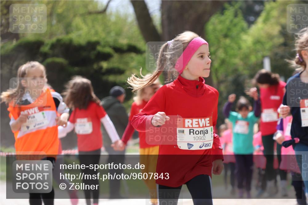 25.04.2026 - Das Zehntel Zöllner http://msf.ph/oto/9607843 25.04.2026 11:50:27 Laufen 12509, 10932 meine-sportfotos.de