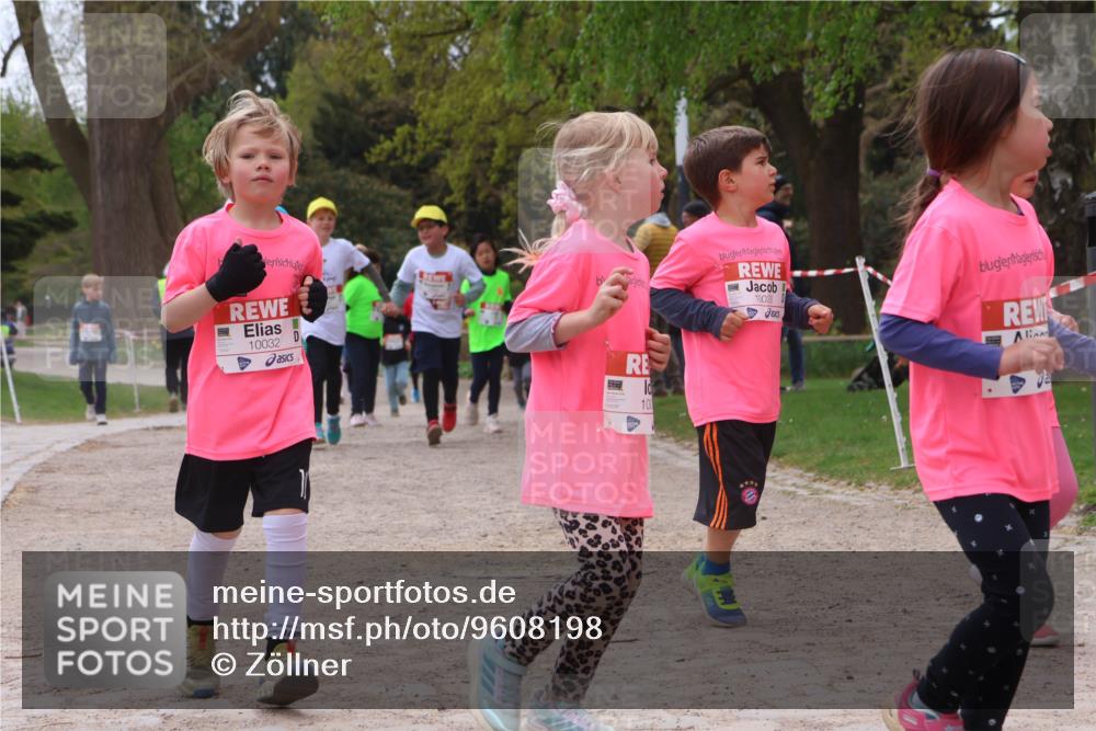 25.04.2026 - Das Zehntel Zöllner http://msf.ph/oto/9608198 25.04.2026 11:50:42 Laufen 10032, 100, 10033 meine-sportfotos.de