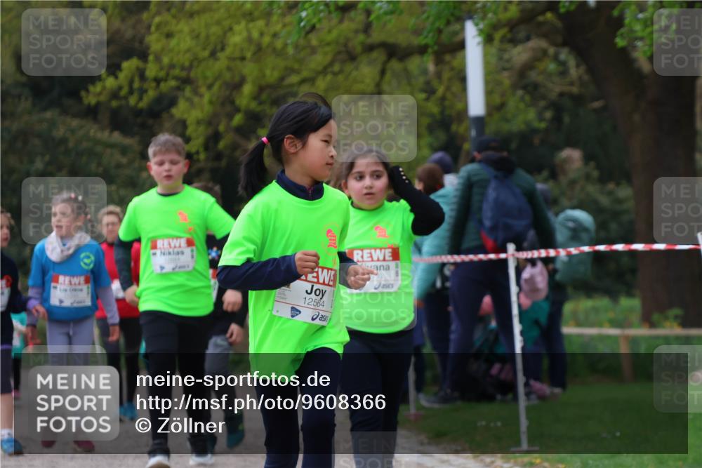 25.04.2026 - Das Zehntel Zöllner http://msf.ph/oto/9608366 25.04.2026 11:50:49 Laufen 12564 meine-sportfotos.de