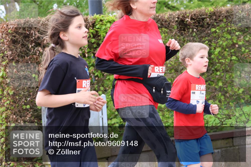 25.04.2026 - Das Zehntel Zöllner http://msf.ph/oto/9609148 25.04.2026 11:51:26 Laufen 10906 meine-sportfotos.de