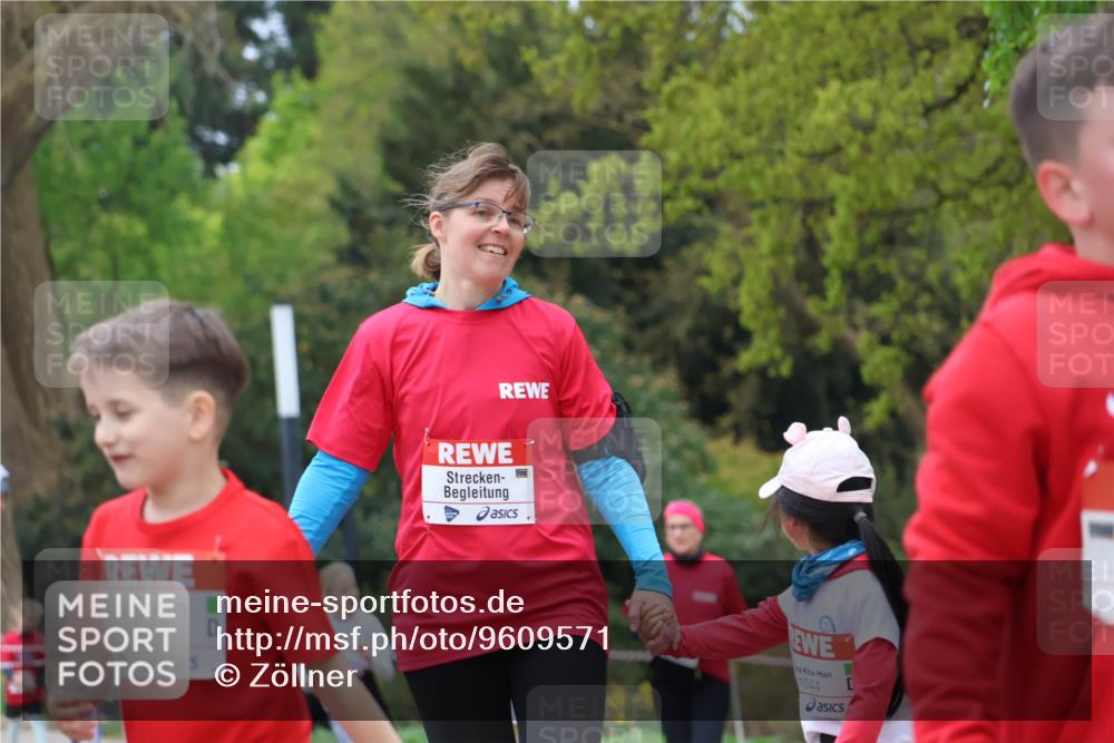 25.04.2026 - Das Zehntel Zöllner http://msf.ph/oto/9609571 25.04.2026 11:51:54 Laufen 10902, 1044 meine-sportfotos.de