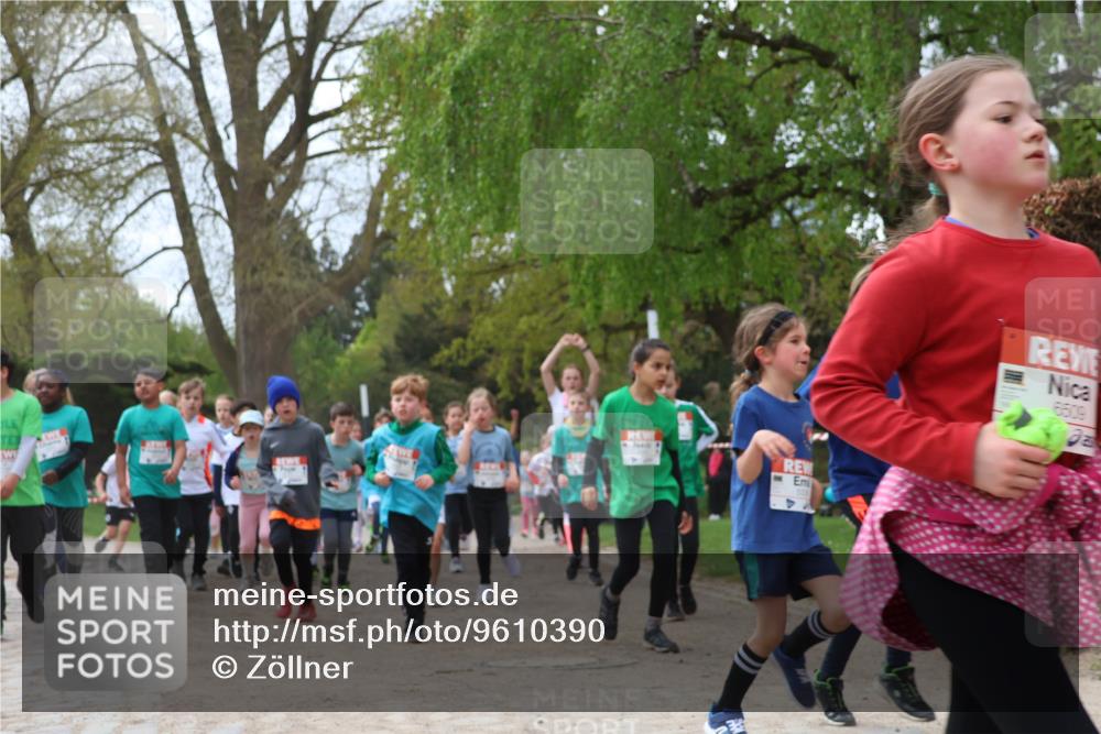 25.04.2026 - Das Zehntel Zöllner http://msf.ph/oto/9610390 25.04.2026 09:45:23 Laufen 6509 meine-sportfotos.de