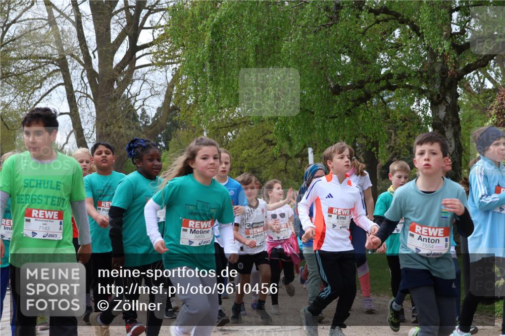 25.04.2026 - Das Zehntel Zöllner http://msf.ph/oto/9610456 25.04.2026 09:45:27 Laufen 589, 7143, 5882, 5875, 6725, 7554 meine-sportfotos.de
