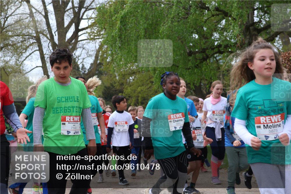 25.04.2026 - Das Zehntel Zöllner http://msf.ph/oto/9610478 25.04.2026 09:45:28 Laufen 7143, 5882, 5875 meine-sportfotos.de