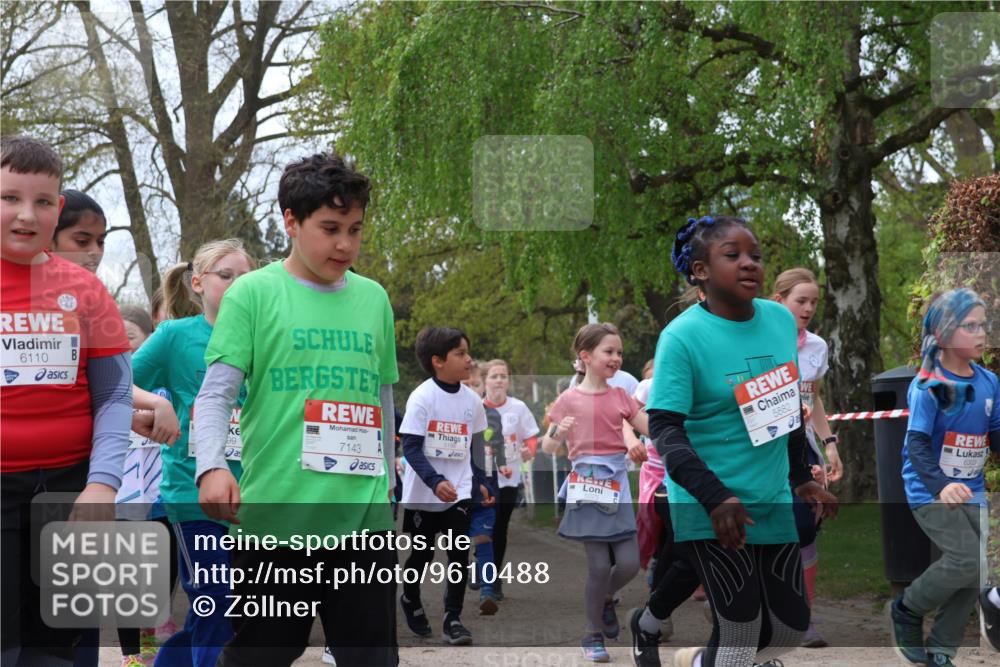 25.04.2026 - Das Zehntel Zöllner http://msf.ph/oto/9610488 25.04.2026 09:45:28 Laufen 6110, 99, 7143, 6303 meine-sportfotos.de