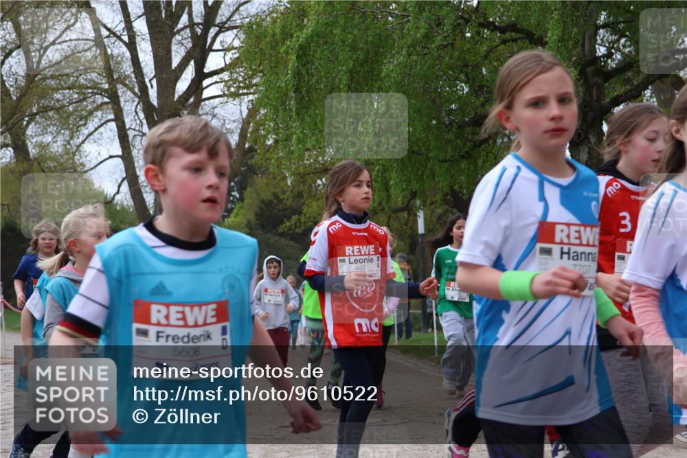 25.04.2026 - Das Zehntel Zöllner http://msf.ph/oto/9610522 25.04.2026 09:45:30 Laufen 5608, 30, 5321, 7707, 3 meine-sportfotos.de