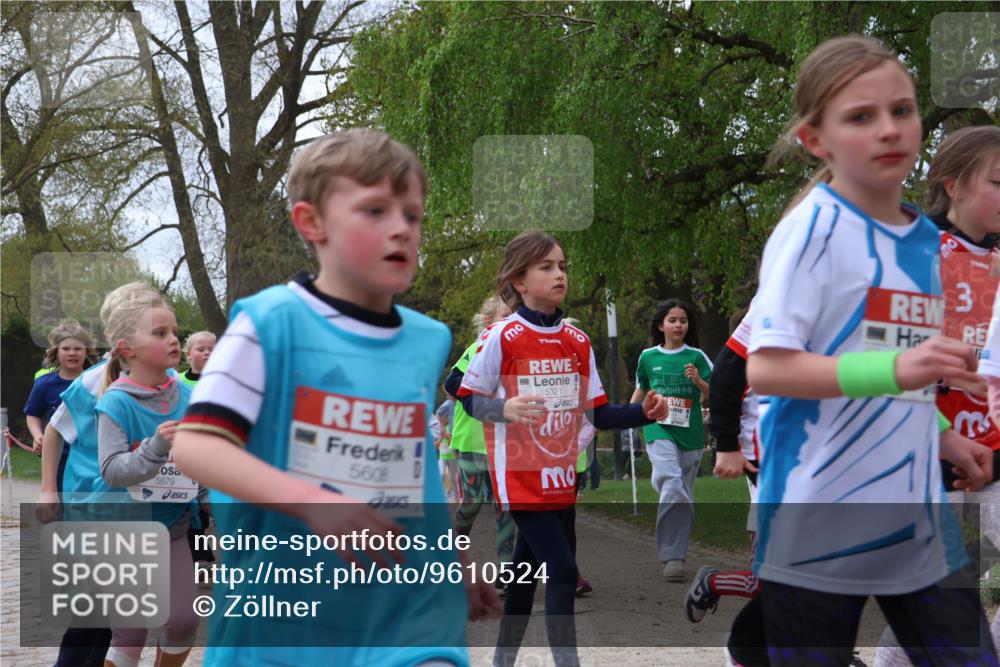 25.04.2026 - Das Zehntel Zöllner http://msf.ph/oto/9610524 25.04.2026 09:45:30 Laufen 5679, 5608, 5321, 3 meine-sportfotos.de