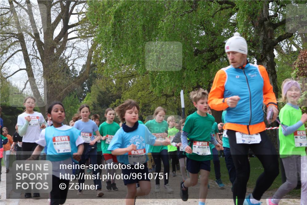 25.04.2026 - Das Zehntel Zöllner http://msf.ph/oto/9610751 25.04.2026 09:45:39 Laufen 5703, 6802 meine-sportfotos.de