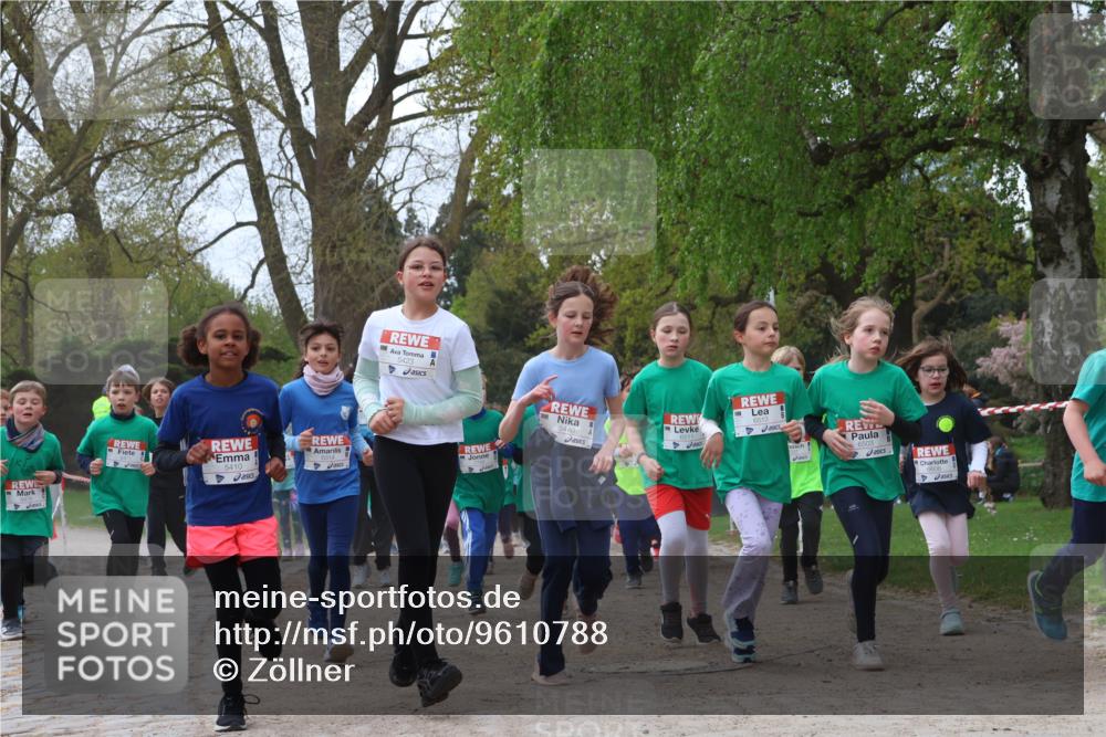 25.04.2026 - Das Zehntel Zöllner http://msf.ph/oto/9610788 25.04.2026 09:45:41 Laufen 5410, 6314, 5423, 5440, 6513, 6503 meine-sportfotos.de