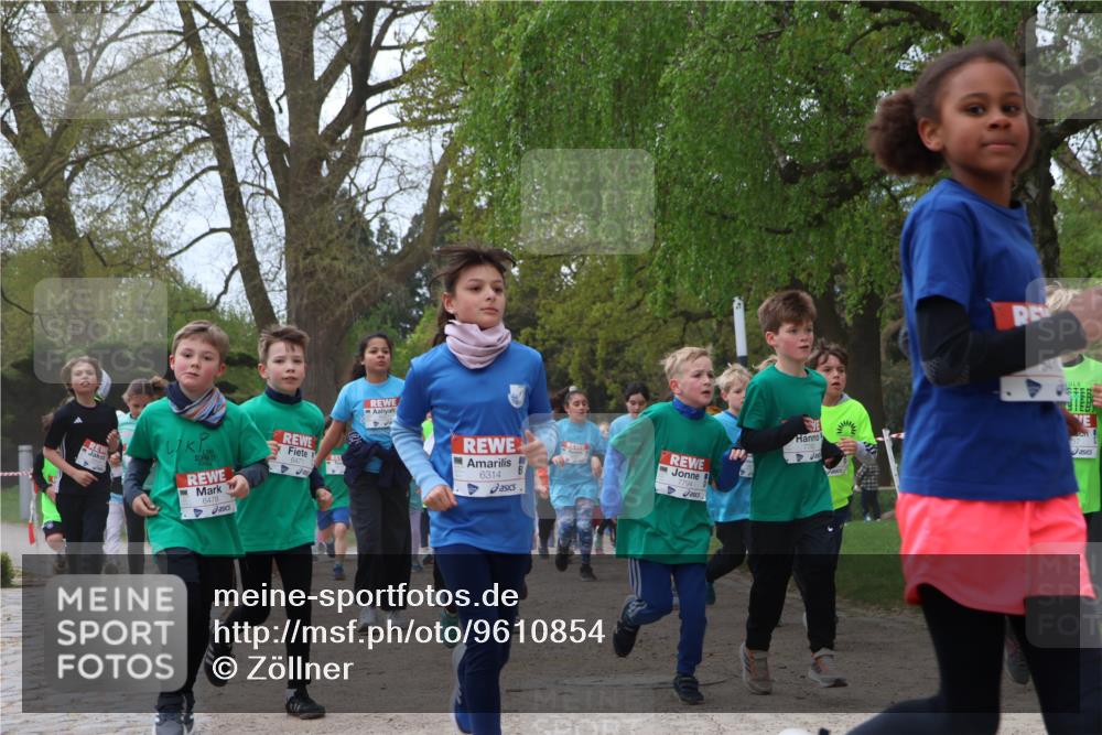 25.04.2026 - Das Zehntel Zöllner http://msf.ph/oto/9610854 25.04.2026 09:45:42 Laufen 6478, 6314 meine-sportfotos.de