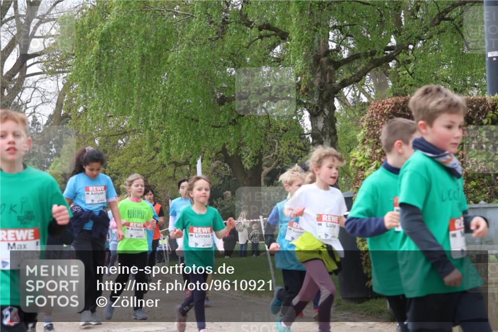 25.04.2026 - Das Zehntel Zöllner http://msf.ph/oto/9610921 25.04.2026 09:45:44 Laufen 6484 meine-sportfotos.de