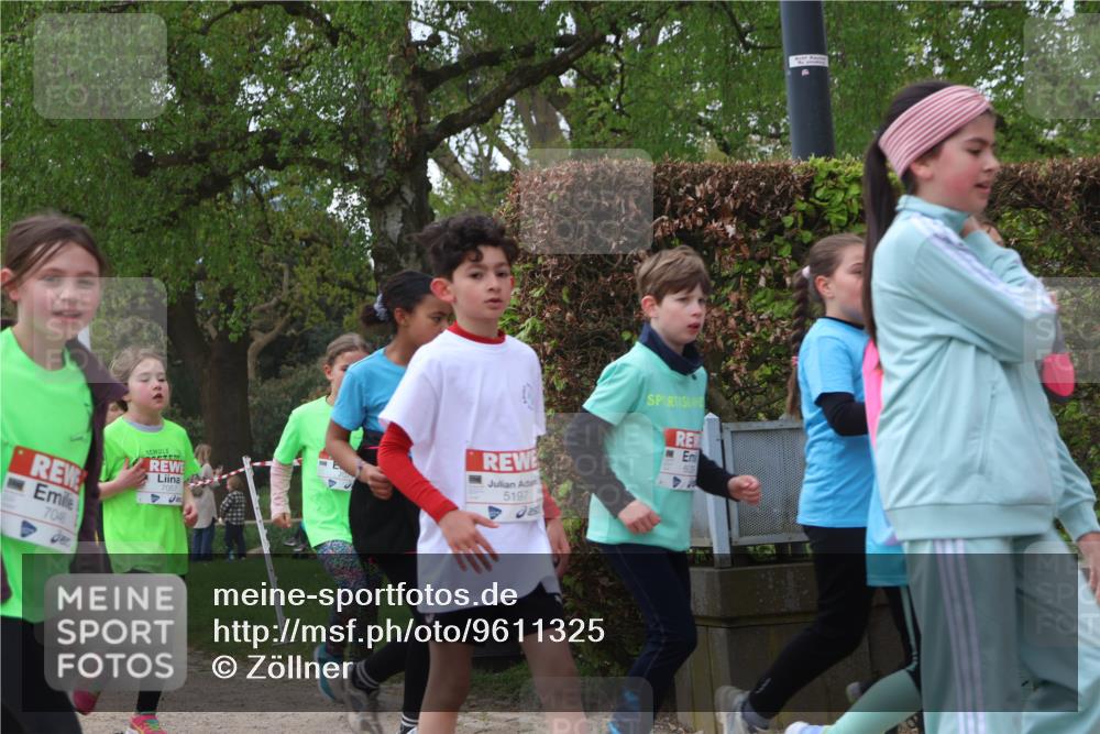 25.04.2026 - Das Zehntel Zöllner http://msf.ph/oto/9611325 25.04.2026 09:45:54 Laufen 7046, 7051, 5197 meine-sportfotos.de