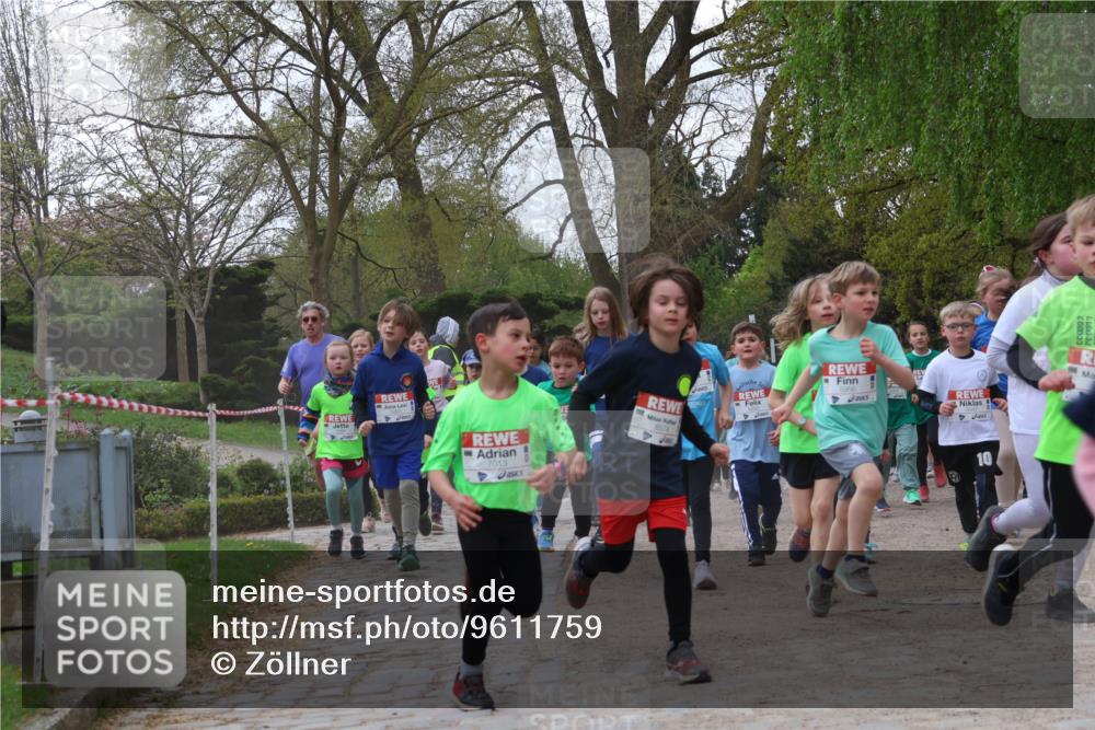 25.04.2026 - Das Zehntel Zöllner http://msf.ph/oto/9611759 25.04.2026 09:46:10 Laufen 7013, 6674, 10 meine-sportfotos.de