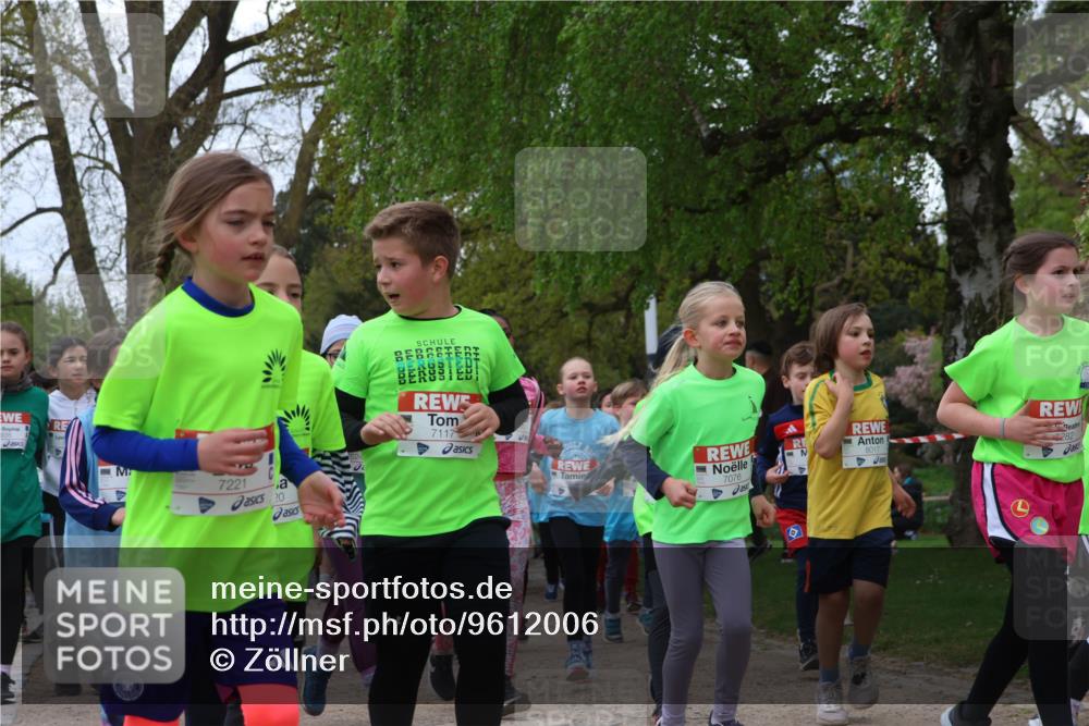 25.04.2026 - Das Zehntel Zöllner http://msf.ph/oto/9612006 25.04.2026 09:46:18 Laufen 7221, 20, 7117, 8017, 7076, 282 meine-sportfotos.de