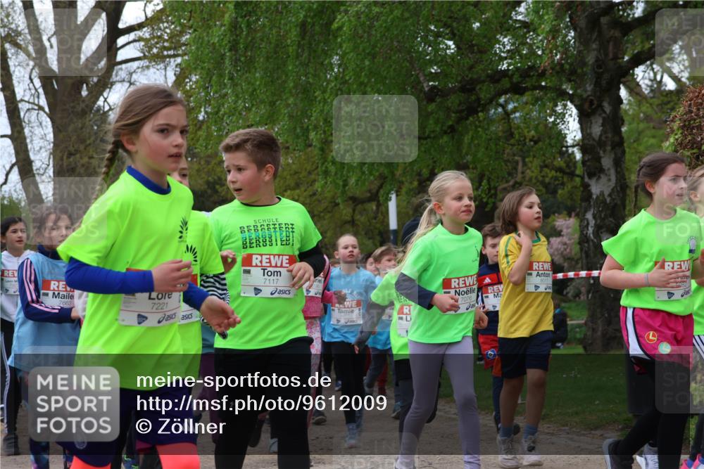 25.04.2026 - Das Zehntel Zöllner http://msf.ph/oto/9612009 25.04.2026 09:46:18 Laufen 7663, 7221, 7117, 7076 meine-sportfotos.de