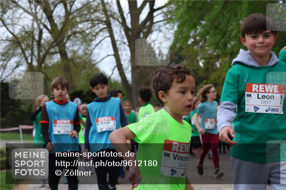 25.04.2026 - Das Zehntel Zöllner http://msf.ph/oto/9612180 25.04.2026 09:46:24 Laufen 5243, 7817 meine-sportfotos.de