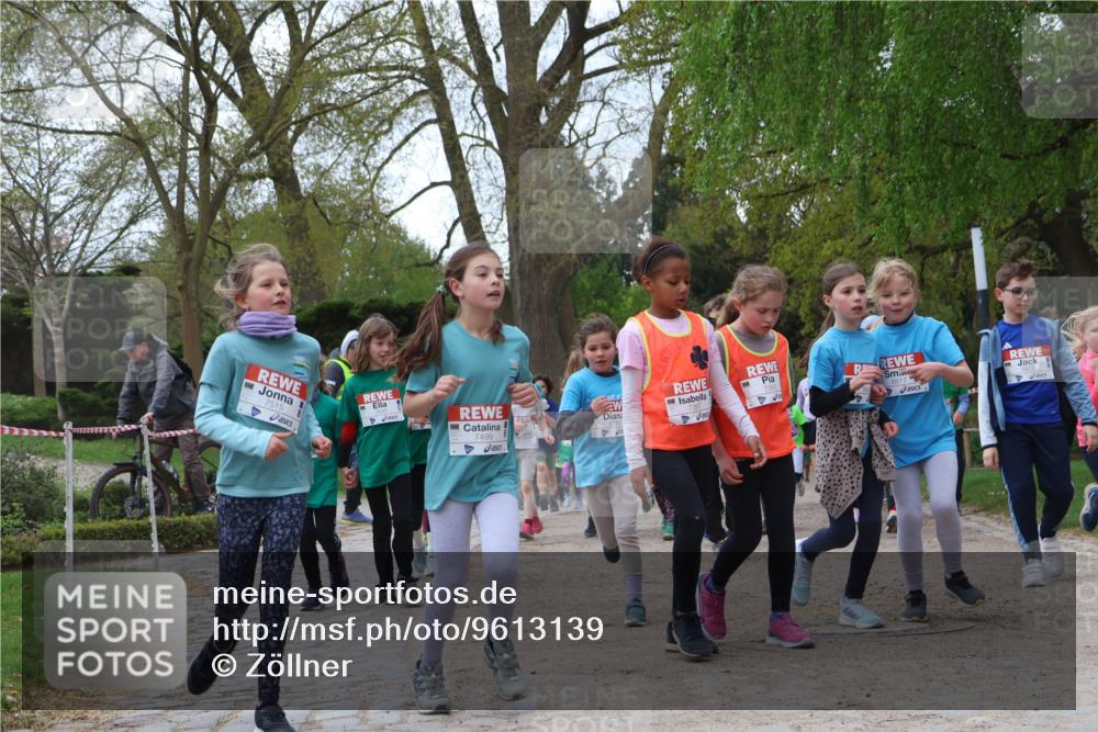 25.04.2026 - Das Zehntel Zöllner http://msf.ph/oto/9613139 25.04.2026 09:46:58 Laufen 7515, 7499, 6817 meine-sportfotos.de