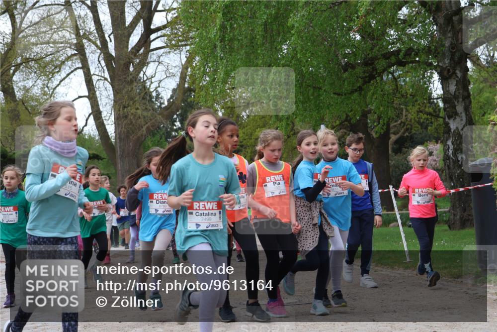 25.04.2026 - Das Zehntel Zöllner http://msf.ph/oto/9613164 25.04.2026 09:46:59 Laufen 515, 6789, 7499, 7355, 6817 meine-sportfotos.de