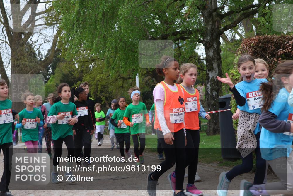 25.04.2026 - Das Zehntel Zöllner http://msf.ph/oto/9613199 25.04.2026 09:47:00 Laufen 7833, 7367, 7355, 6849, 2 meine-sportfotos.de