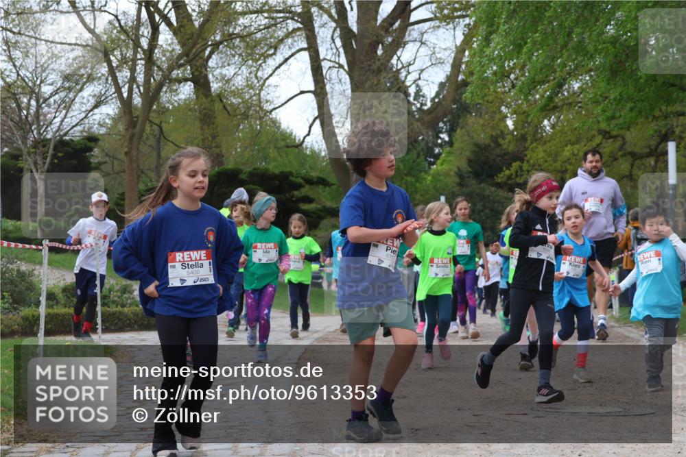 25.04.2026 - Das Zehntel Zöllner http://msf.ph/oto/9613353 25.04.2026 09:47:06 Laufen 5400, 5397, 64558 meine-sportfotos.de