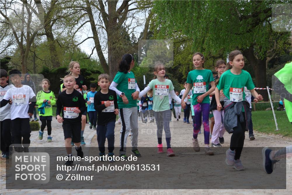 25.04.2026 - Das Zehntel Zöllner http://msf.ph/oto/9613531 25.04.2026 09:47:12 Laufen 5467, 5466, 784 meine-sportfotos.de