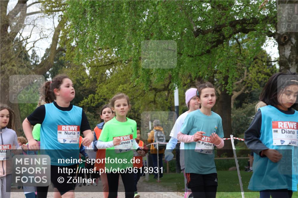 25.04.2026 - Das Zehntel Zöllner http://msf.ph/oto/9613931 25.04.2026 09:47:28 Laufen 6823, 7, 5766, 7064, 7449, 5686 meine-sportfotos.de