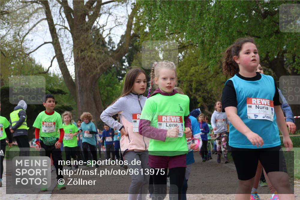 25.04.2026 - Das Zehntel Zöllner http://msf.ph/oto/9613975 25.04.2026 09:47:29 Laufen 7281, 70, 1510, 5766 meine-sportfotos.de