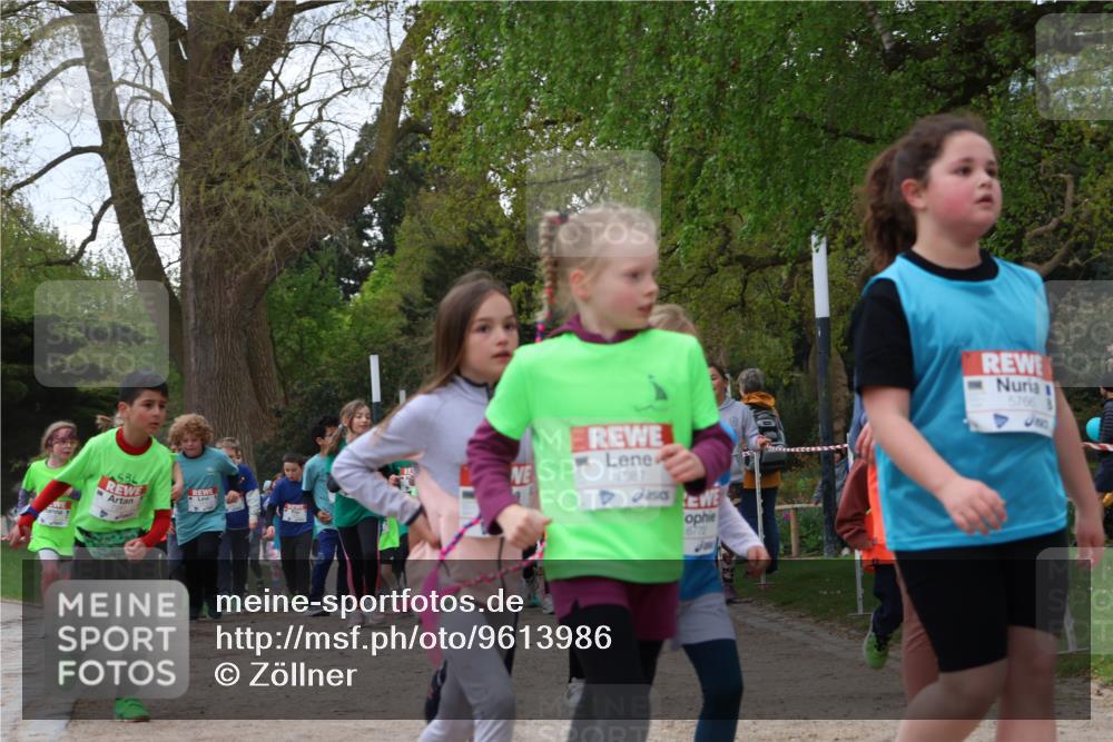25.04.2026 - Das Zehntel Zöllner http://msf.ph/oto/9613986 25.04.2026 09:47:29 Laufen 7087, 6772, 5766, 3 meine-sportfotos.de
