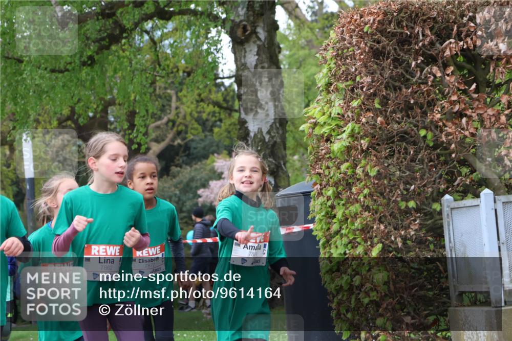 25.04.2026 - Das Zehntel Zöllner http://msf.ph/oto/9614164 25.04.2026 09:47:34 Laufen 7824, 7855, 7862, 7872 meine-sportfotos.de
