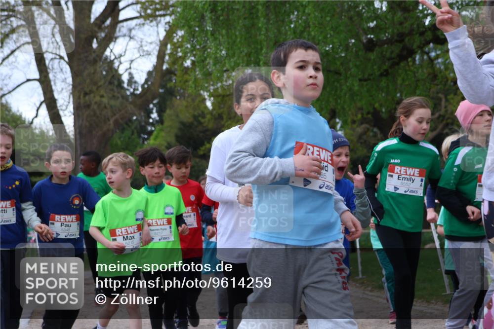 25.04.2026 - Das Zehntel Zöllner http://msf.ph/oto/9614259 25.04.2026 09:47:38 Laufen 32, 5345, 5215, 5217, 24, 5552 meine-sportfotos.de