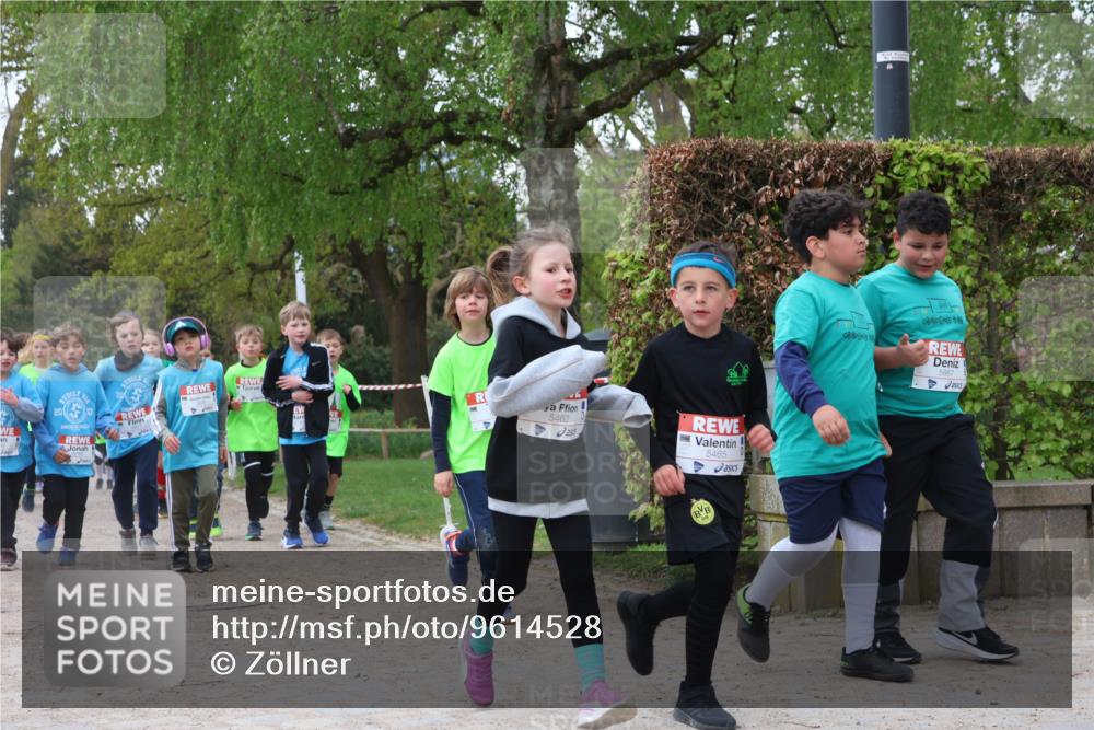 25.04.2026 - Das Zehntel Zöllner http://msf.ph/oto/9614528 25.04.2026 09:47:50 Laufen 5462, 20, 5465 meine-sportfotos.de