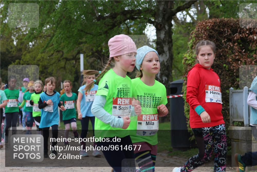 25.04.2026 - Das Zehntel Zöllner http://msf.ph/oto/9614677 25.04.2026 09:47:57 Laufen 7013, 7031, 6115 meine-sportfotos.de