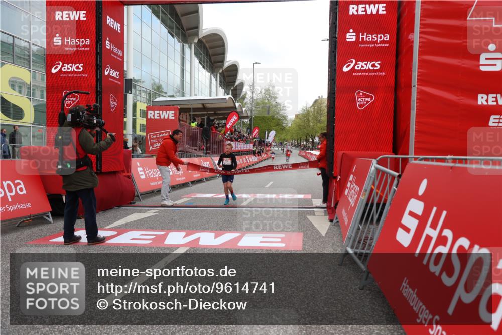 25.04.2026 - Das Zehntel Strokosch-Dieckow http://msf.ph/oto/9614741 25.04.2026 08:46:34 Ziel 4067 meine-sportfotos.de