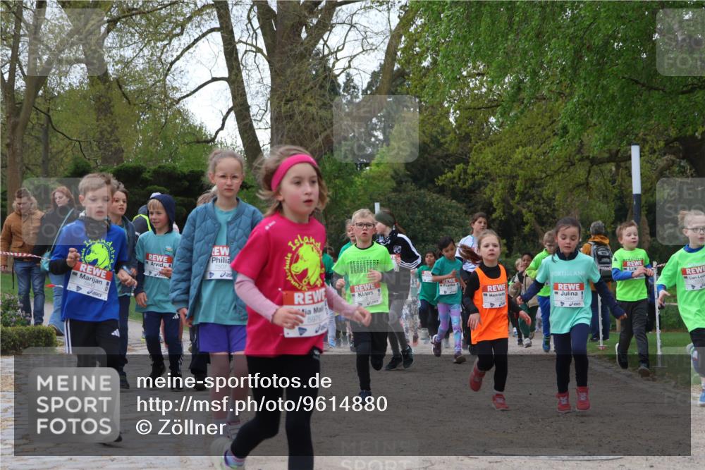 25.04.2026 - Das Zehntel Zöllner http://msf.ph/oto/9614880 25.04.2026 09:48:05 Laufen 5945, 7507, 5976 meine-sportfotos.de