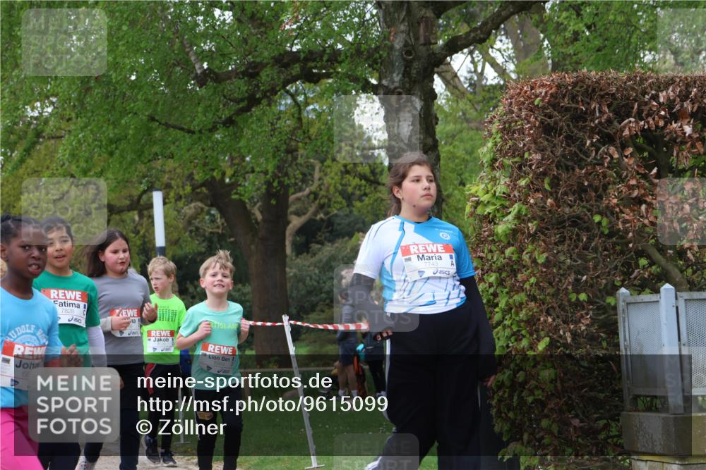 25.04.2026 - Das Zehntel Zöllner http://msf.ph/oto/9615099 25.04.2026 09:48:13 Laufen 7828, 6834, 5989, 7743 meine-sportfotos.de