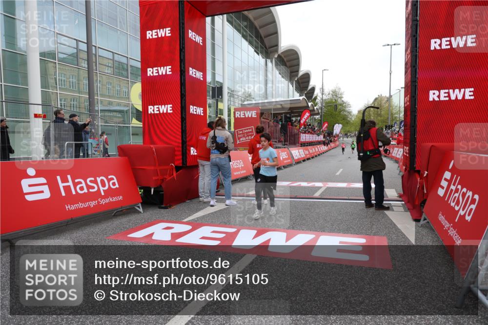 25.04.2026 - Das Zehntel Strokosch-Dieckow http://msf.ph/oto/9615105 25.04.2026 08:47:12 Ziel 2043, 3582 meine-sportfotos.de