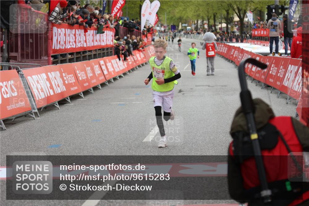 25.04.2026 - Das Zehntel Strokosch-Dieckow http://msf.ph/oto/9615283 25.04.2026 08:47:25 Ziel 3188, 3339, 3997 meine-sportfotos.de