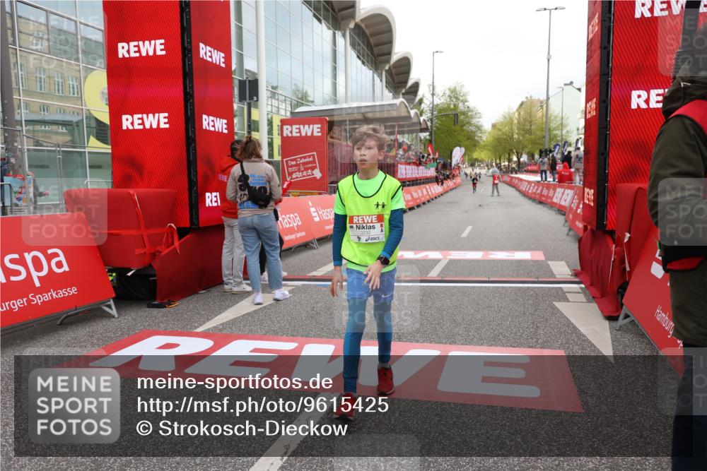 25.04.2026 - Das Zehntel Strokosch-Dieckow http://msf.ph/oto/9615425 25.04.2026 08:47:35 Ziel 3232 meine-sportfotos.de